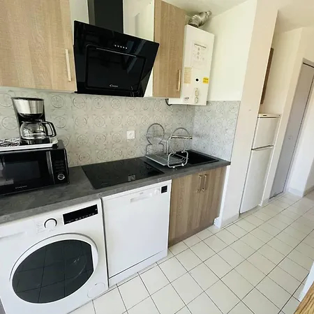 Avec Piscine, Tennis, Clim, Parking Et Wifi Au Cap D'agde - Fr-1-723-118 Agde